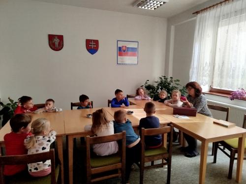 Návšteva detí z MŠ na obecnom úrade